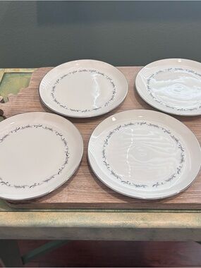 Mt Hira Fine China Japan Blue Trellis Salad Plates Set of 4 White Gray Scroll